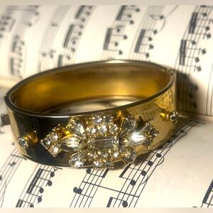 Stunning Art Deco Vintage Gold Crystal Rhinestone Flower Clamper Bracelet Bangle